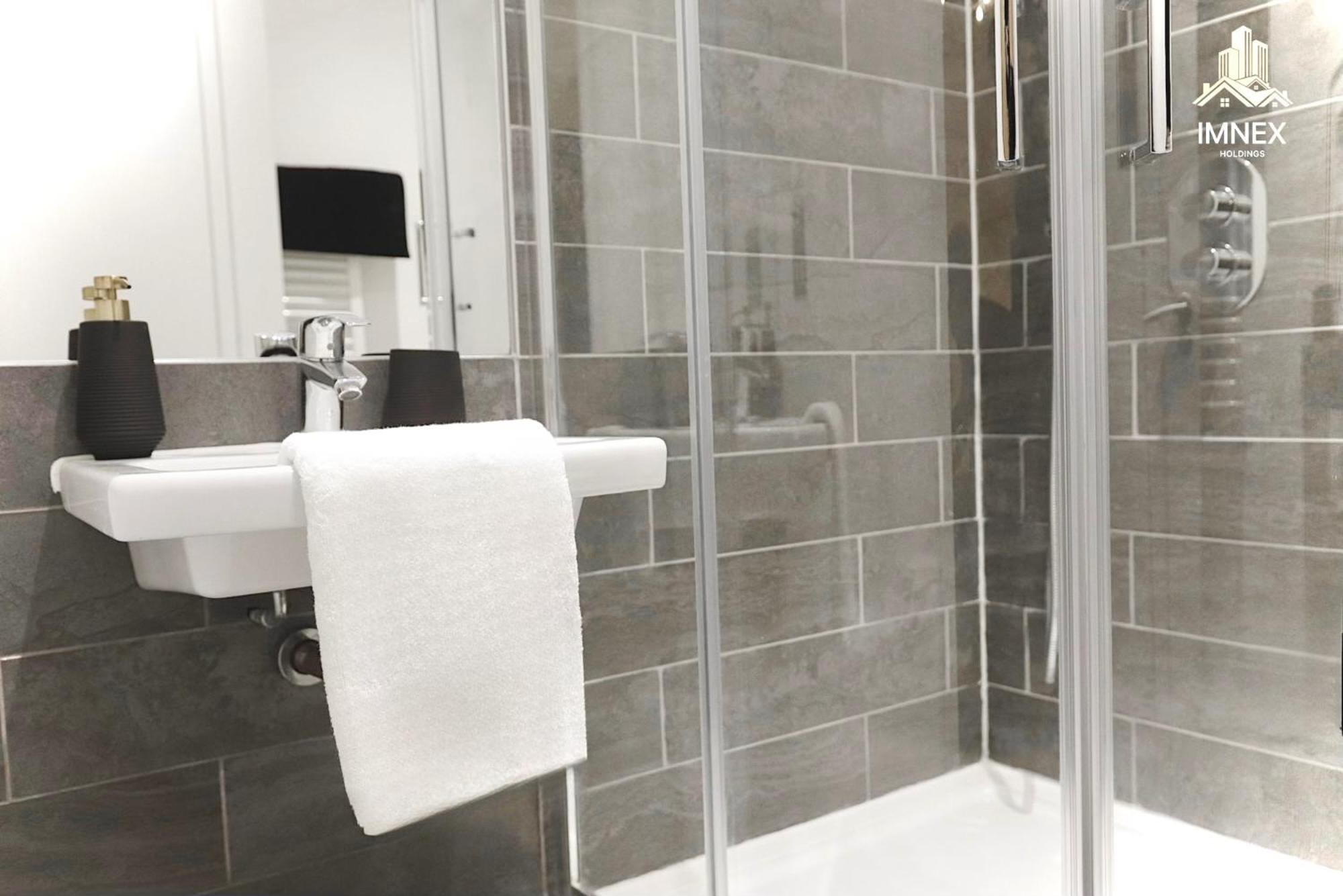 2Br Luxury Flat Belfast City Centre , Free Snacks & Free Netflix Luaran gambar